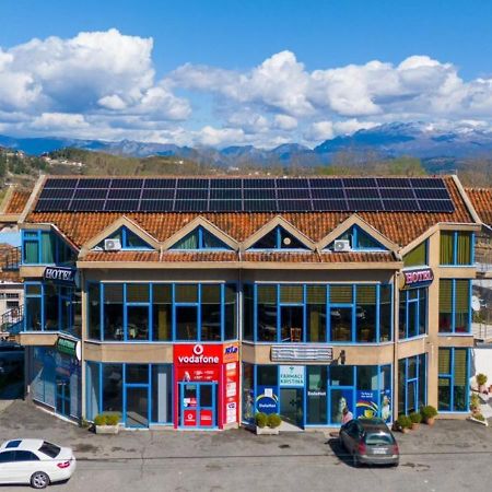 Hotel Ambasador Bahçallëk Eksteriør billede